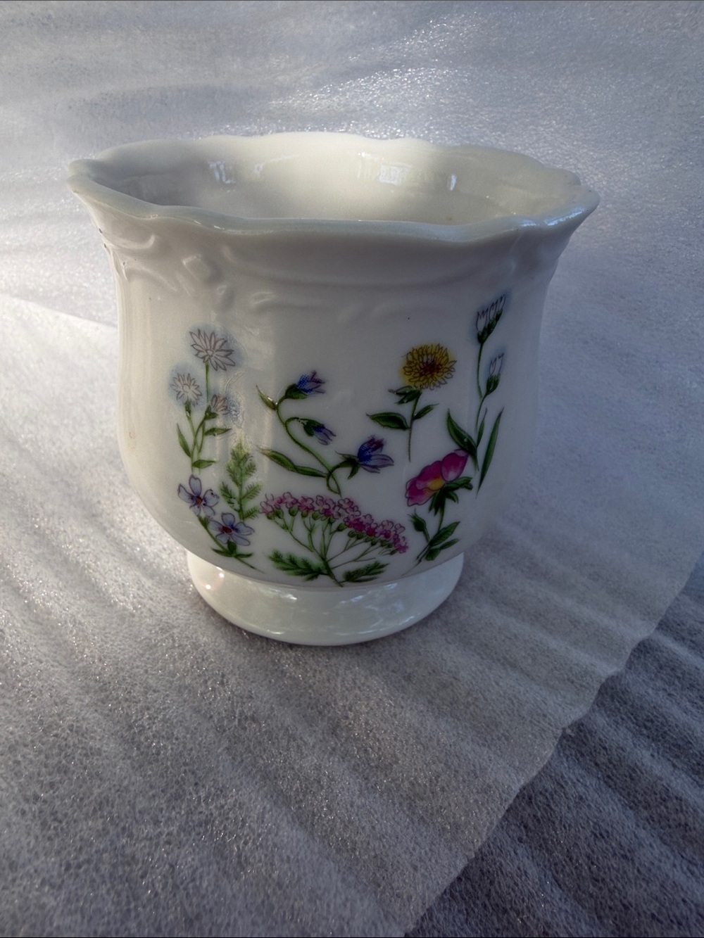 White Floral Ceramic Decorative votive by